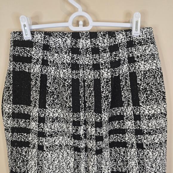 Women's Express Gray & Black Plaid Knee Length Pencil Skirt | Size Small - Picture 5 of 9